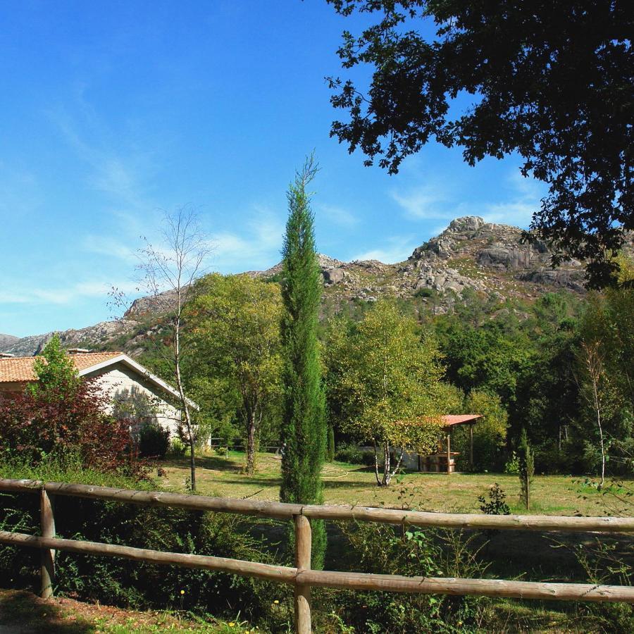 Bungalows - Serra Do Geres Campo do Geres Esterno foto