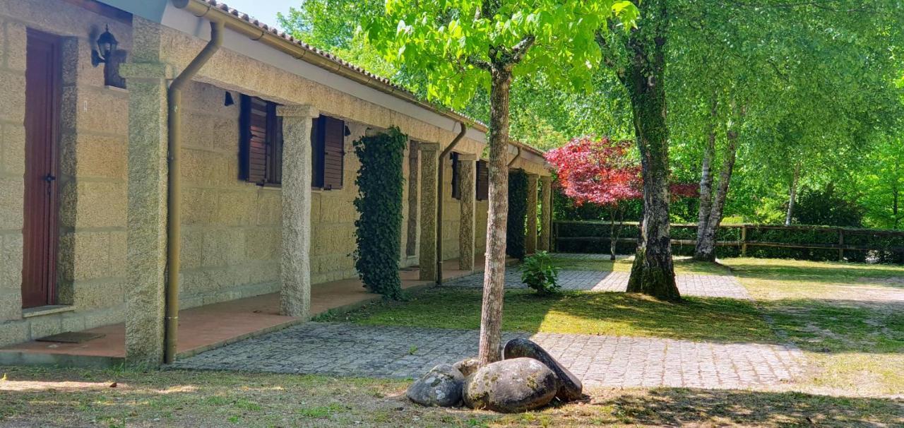 Bungalows - Serra Do Geres Campo do Geres Esterno foto
